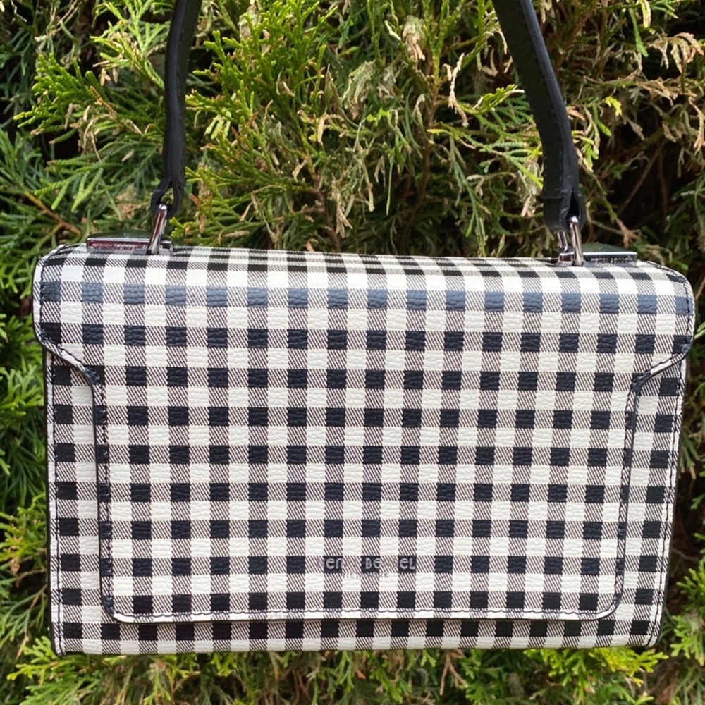 ❌SOLD❌Henri Bendel crossbody bag